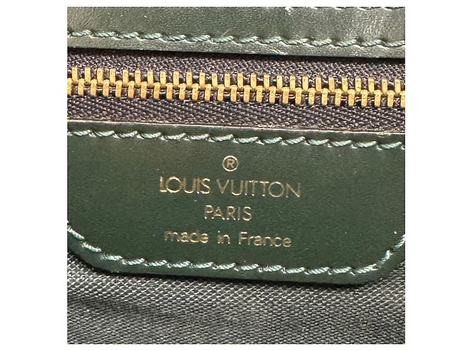 Mochila Louis Vuitton Cassia em couro Taiga - vista 16