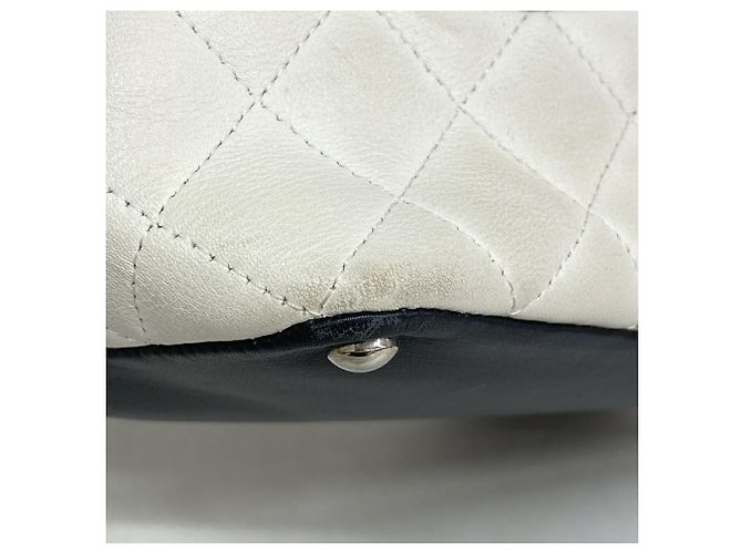 Saco Tote Chanel Cambon em Pele de Cordeiro - vista 6