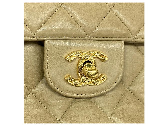 Borsa a tracolla Chanel Matelassé in pelle d'agnello - vista 12