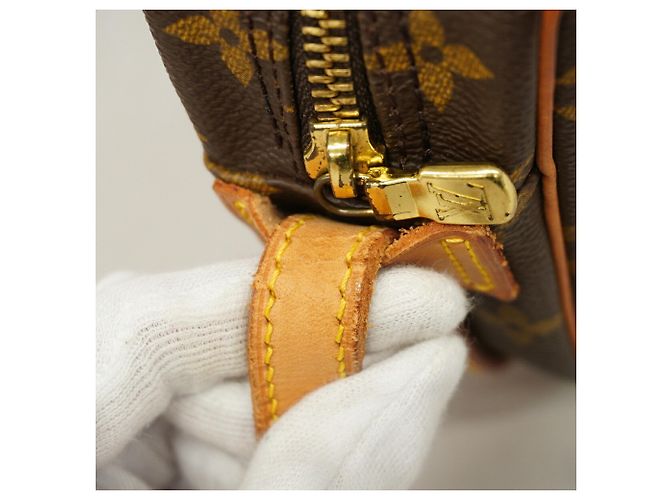 Bolsa de Ombro Louis Vuitton Monogram Jeune Fille MM - vista 7