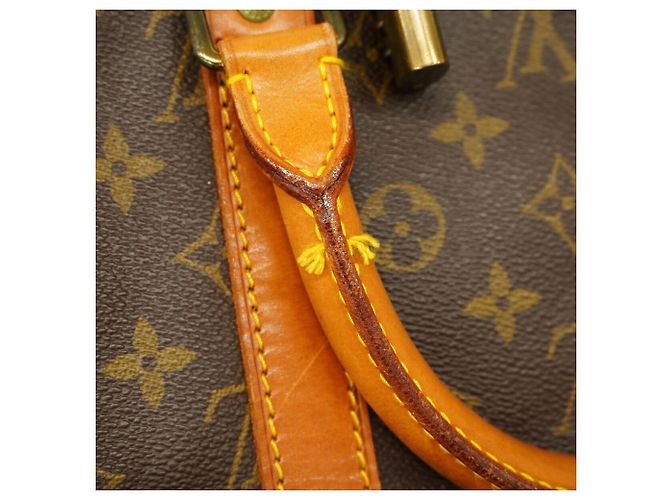 Louis Vuitton Boston Monogram Keepall Bandoulière 55 - vue 11