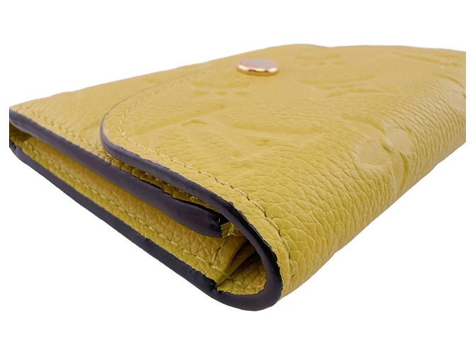 Porta-moedas Louis Vuitton Monogram Empreinte Yellow - vista 3