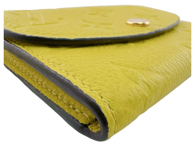 Porta-moedas Louis Vuitton Monogram Empreinte Yellow - vista 5