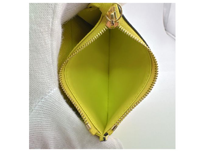 Porta-moedas Louis Vuitton Monogram Empreinte Yellow - vista 9