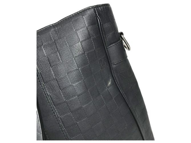 Borsa a tracolla Louis Vuitton Damier Infini Tadao PM - vista 10