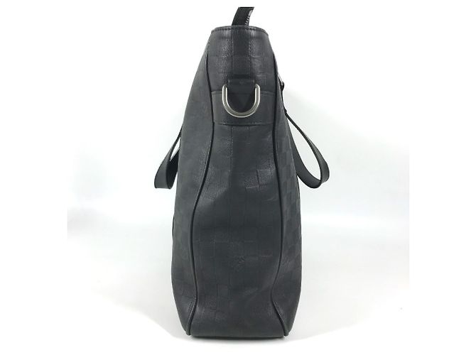 Borsa a tracolla Louis Vuitton Damier Infini Tadao PM - vista 4