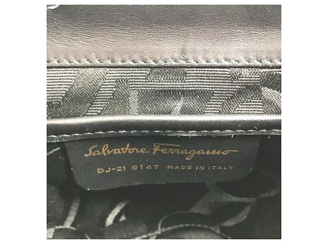 Salvatore Ferragamo Mini-Rucksack Gancini Logo - Ansicht 12