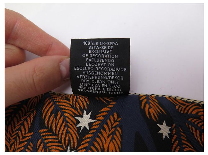 Hermès NEUER HERMES TWILLY SCHAL H853702S SOUS LE CHARME D'ORPHEE BAGUETTE SCARF - Ansicht 9