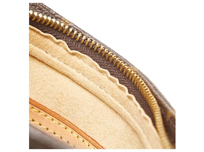 Borsa a tracolla Louis Vuitton Looping MM M51146 - vista 9