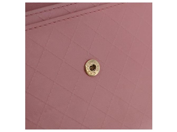 Carteira CHANEL em couro rosa e ouro CC - vista 22