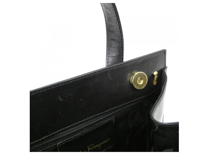 Borsa a tracolla in vitello Salvatore Ferragamo - vista 10