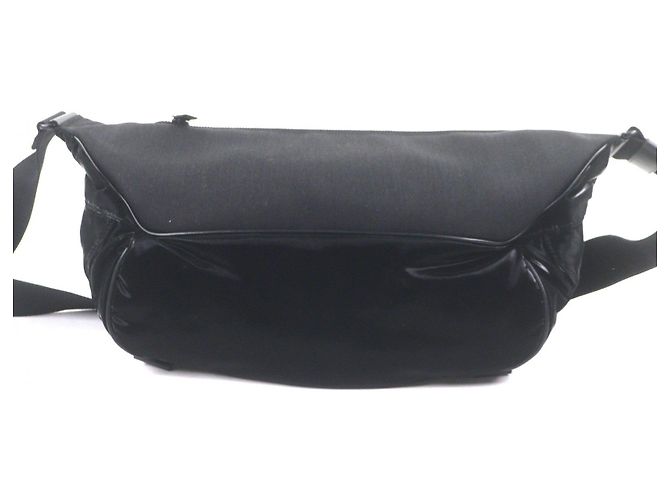 Yves Saint Laurent Saint Laurent Paris Bestickte Nylon-Sling-Bag - Ansicht 5