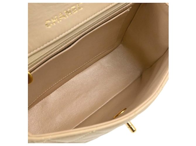 Chanel CC Top Handle Flap Quilted Lambskin Mini - vista 3
