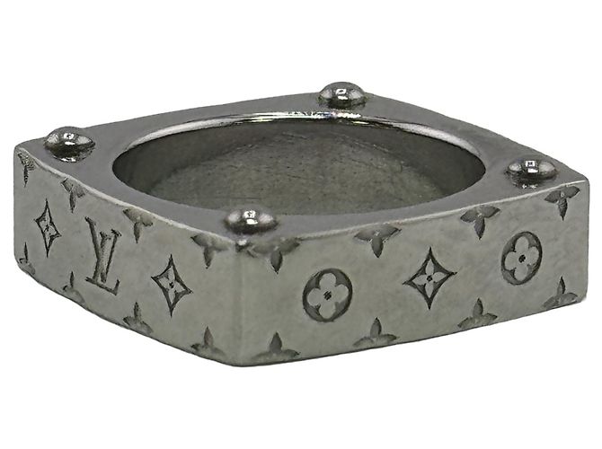 Louis Vuitton Bague Monogram Bold Metal Ring - vista 3