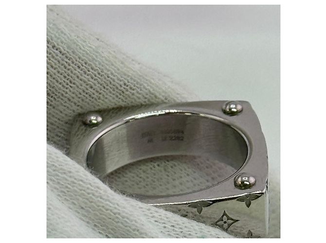 Louis Vuitton Bague Monogram Bold Metal Ring - vista 5