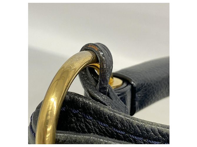 Bolsa de Ombro Louis Vuitton Monogram Empreinte Artsy MM - vista 8