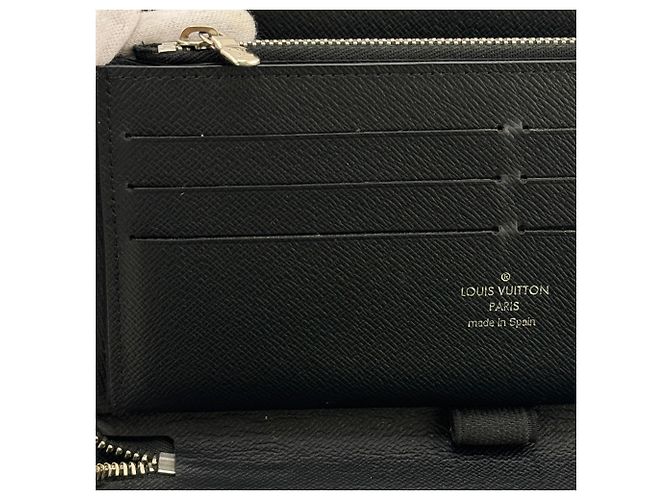 Zippy Carteira Longa Louis Vuitton em Couro Epi - vista 7