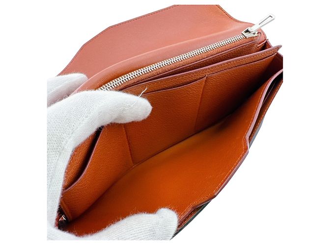 Hermès Carteira longa Hermes em couro castanho - vista 9