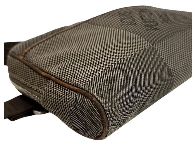 Louis Vuitton Damier Geant Acrobat Body Bag - Ansicht 4