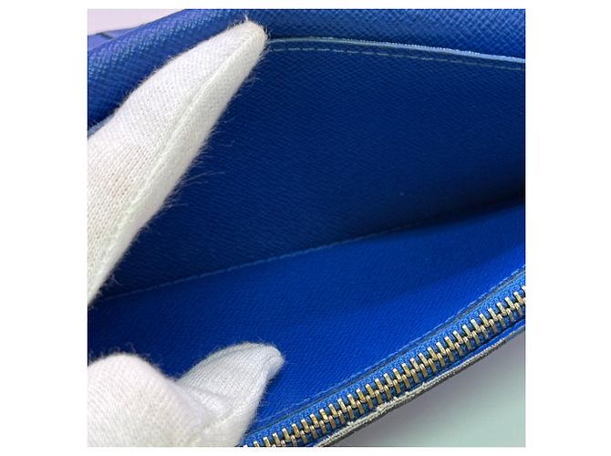 Louis Vuitton Portefeuille Brazza Taiga Long Wallet - vista 12