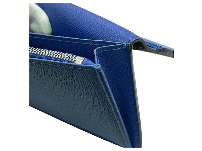 Louis Vuitton Portefeuille Brazza Taiga Long Wallet - vista 14