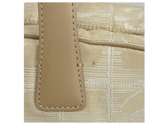 Chanel New Travel Nylon Handtasche - Ansicht 8