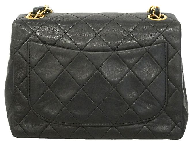 Bolsa de Ombro Mini Matelassé com Corrente Chanel - vista 10