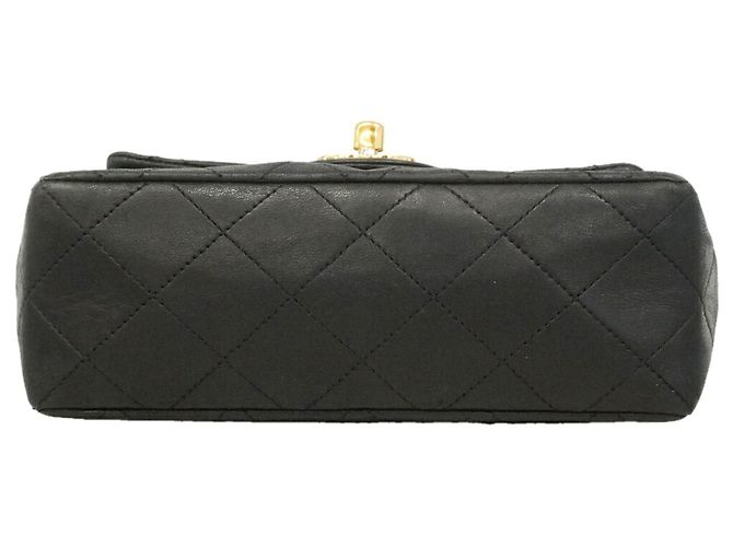 Bolsa de Ombro Mini Matelassé com Corrente Chanel - vista 3