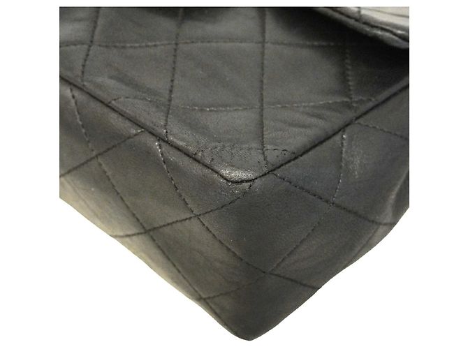 Bolsa de Ombro Mini Matelassé com Corrente Chanel - vista 6