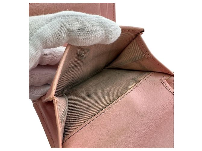 Portafoglio tri-fold Chanel in pelle caviar matelassé rosa - vista 10