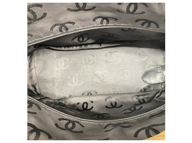 Saco Tote Chanel Cambon em Pele de Cordeiro - vista 4