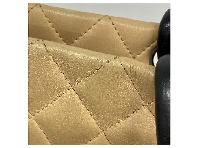 Saco Tote Chanel Cambon em Pele de Cordeiro - vista 9