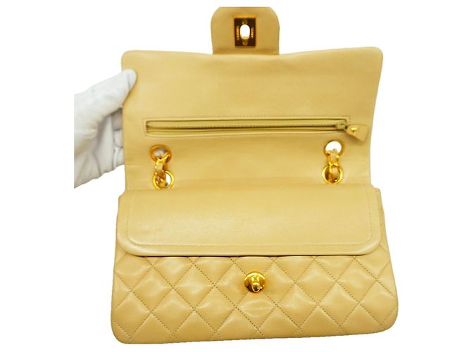 Bolsa de Ombro Chanel Matelassé - vista 10