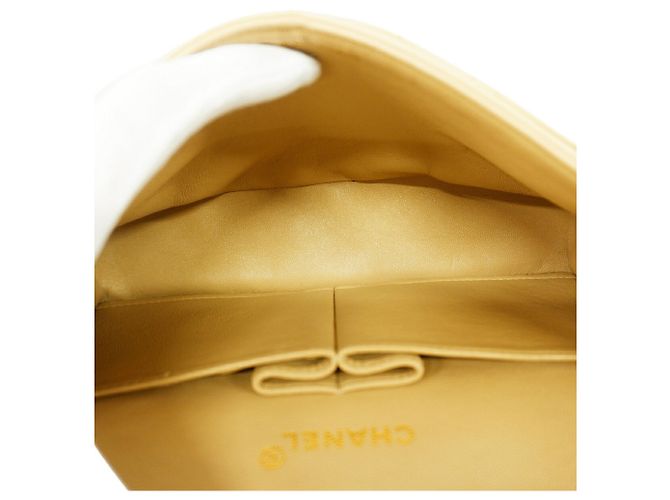 Bolsa de Ombro Chanel Matelassé - vista 4