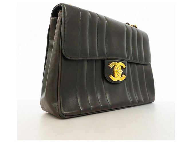 Chanel Mademoiselle Schultertasche - Ansicht 2