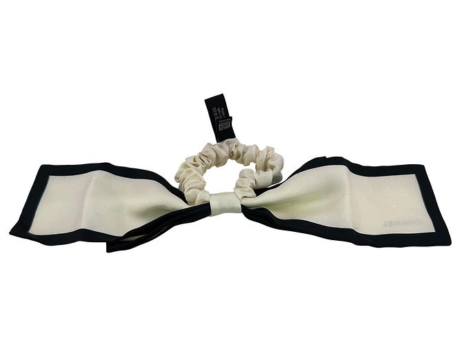 Scrunchie com fita Camélia Chanel - vista 5
