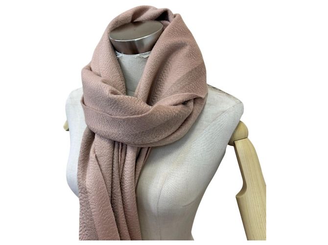Louis Vuitton Beige Cashmere Stole - view 8