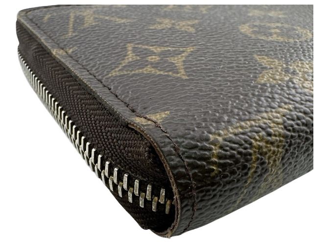 Louis Vuitton Monogram Zippy Wallet - view 5