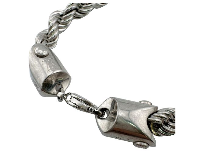 Collier avec pendentif Monogram Louis Vuitton - vue 4