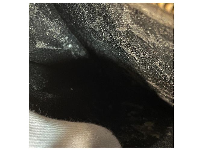 Louis Vuitton Epi Freerun Turnlock Schultertasche - Ansicht 14