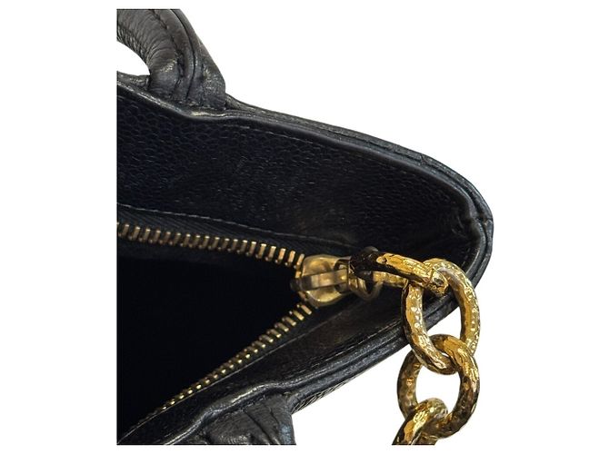 Borsa a mano Chanel Reissue Tote in pelle Caviar - vista 12