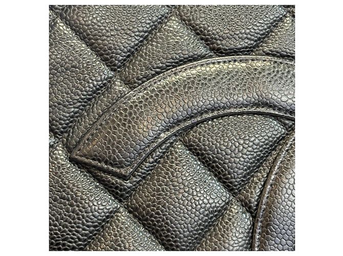 Borsa a mano Chanel Reissue Tote in pelle Caviar - vista 13
