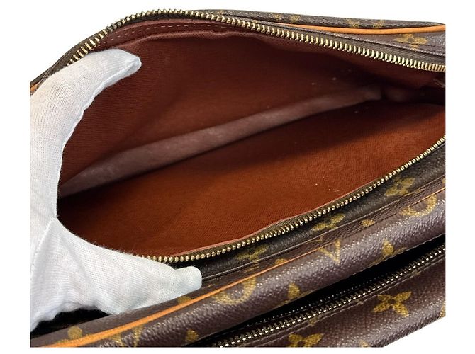 Bolso de hombro Louis Vuitton Nile Monogram - vista 8