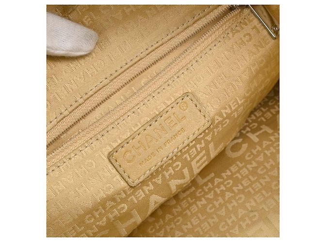 Chanel Vintage Bowler Lambskin Medium - vista 4