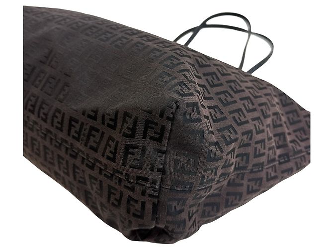 Fendi Shopper aus Zucchino-Canvas in Braun - Ansicht 3