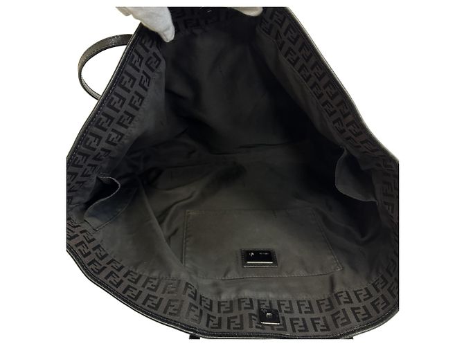 Fendi Shopper aus Zucchino-Canvas in Braun - Ansicht 7
