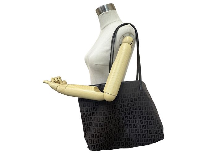 Fendi Shopper aus Zucchino-Canvas in Braun - Ansicht 9