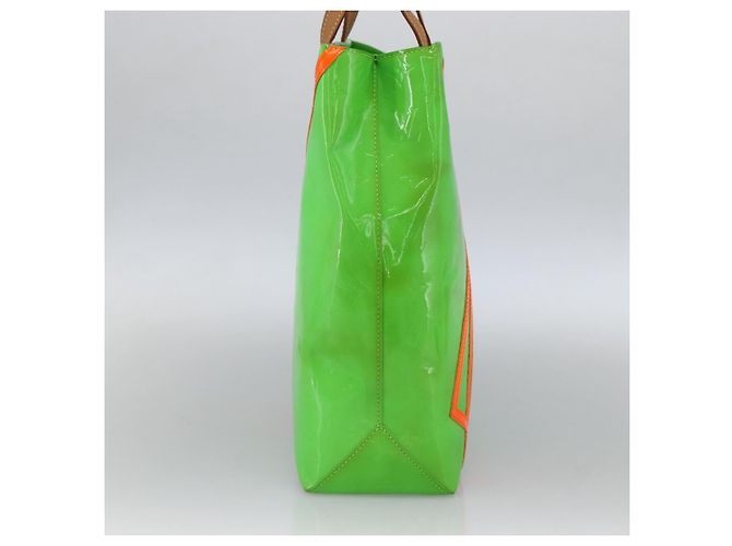 Louis Vuitton Robert Wilson Reade Vernis MM - vista 3