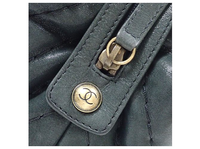 Chanel Shopper aus schwarzem Leder - Ansicht 5