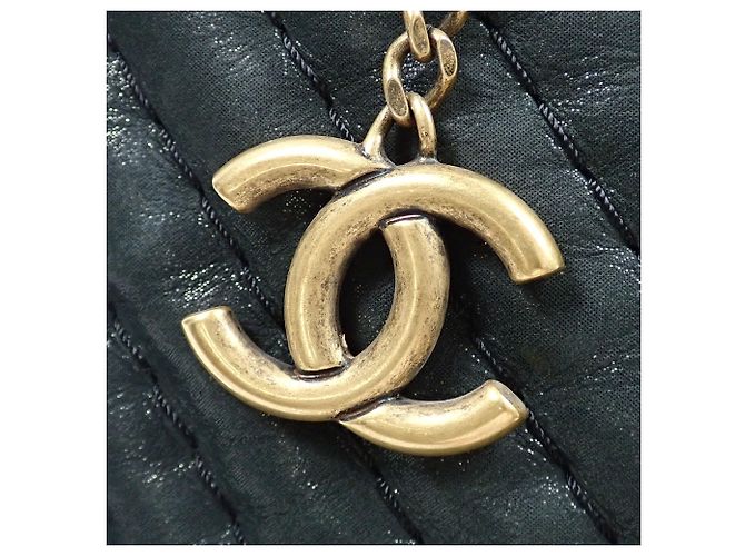Chanel Shopper aus schwarzem Leder - Ansicht 6